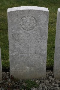 Lijssenthoek Military Cemetery - Thornton, Edmund John
