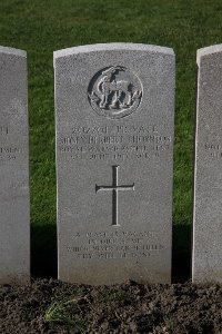 Lijssenthoek Military Cemetery - Thornton, Sidney Herbert