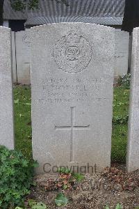 Lijssenthoek Military Cemetery - Threapleton, Fred