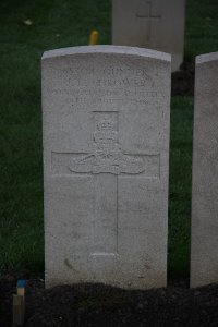 Lijssenthoek Military Cemetery - Thrower, J R