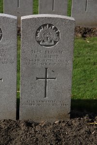 Lijssenthoek Military Cemetery - Tibbett, Leslie
