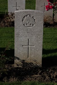 Lijssenthoek Military Cemetery - Tillett, John Rowland