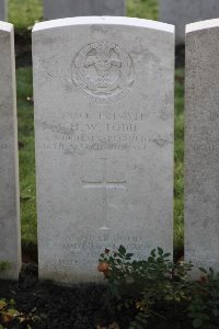 Lijssenthoek Military Cemetery - Todd, H W