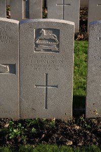 Lijssenthoek Military Cemetery - Tomlinson, J