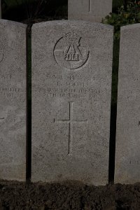 Lijssenthoek Military Cemetery - Toole, J