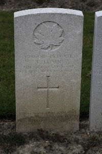 Lijssenthoek Military Cemetery - Train, James