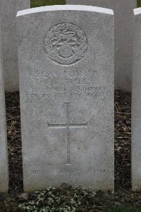 Lijssenthoek Military Cemetery - Trill, Ernest John