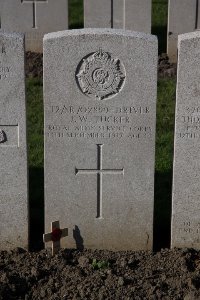 Lijssenthoek Military Cemetery - Tucker, John William