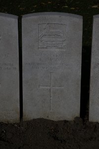 Lijssenthoek Military Cemetery - Tucker, J
