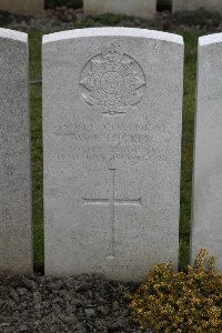 Lijssenthoek Military Cemetery - Tucker, W J