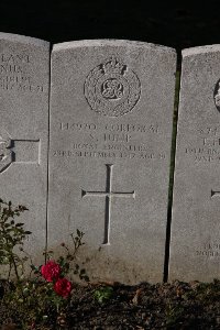 Lijssenthoek Military Cemetery - Tulip, S