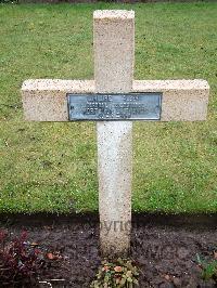 Lijssenthoek Military Cemetery - Turlure, Albert