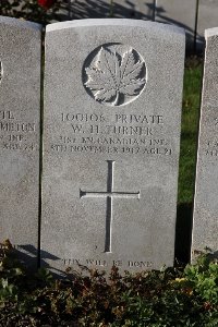 Lijssenthoek Military Cemetery - Turner, William Henry