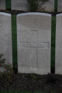 Lijssenthoek Military Cemetery - Turton, John