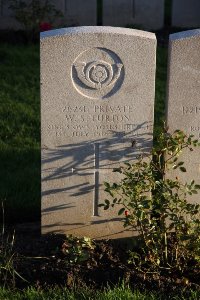 Lijssenthoek Military Cemetery - Turton, Wilfred Smith