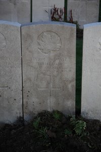 Lijssenthoek Military Cemetery - Tutton, J