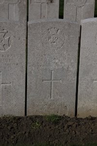 Lijssenthoek Military Cemetery - Twinning, George Edward