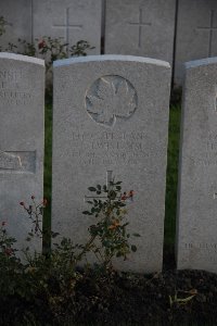 Lijssenthoek Military Cemetery - Twist, J