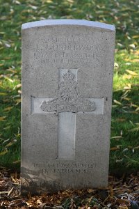 Lijssenthoek Military Cemetery - Underwood, Edward James
