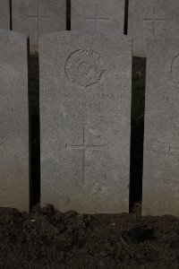 Lijssenthoek Military Cemetery - Urch, F