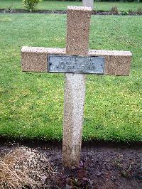 Lijssenthoek Military Cemetery - Valentin, Leon