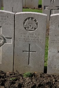 Lijssenthoek Military Cemetery - Vance, Stanley William Joseph