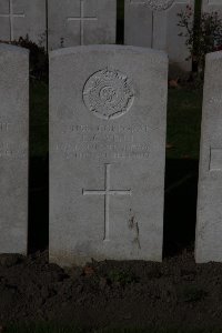 Lijssenthoek Military Cemetery - Venn, E C