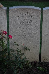 Lijssenthoek Military Cemetery - Verdon, Ashleigh Robert