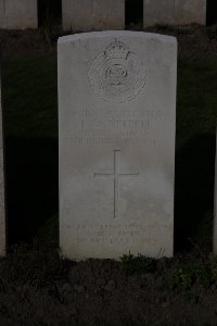 Lijssenthoek Military Cemetery - Verrell, Frank William