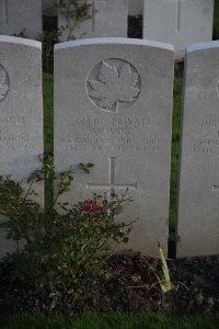 Lijssenthoek Military Cemetery - Vine, W