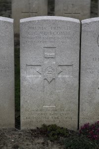 Lijssenthoek Military Cemetery - Vinecombe, Cyril George