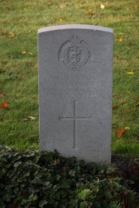 Lijssenthoek Military Cemetery - Vingoe, Frank Henry