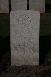 Lijssenthoek Military Cemetery - Voss, James Martin