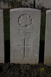Lijssenthoek Military Cemetery - Wagner, B R