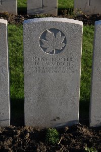 Lijssenthoek Military Cemetery - Waldron, Daniel Thomas