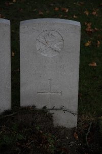 Lijssenthoek Military Cemetery - Walford, A