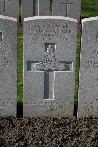 Lijssenthoek Military Cemetery - Walford, Frank