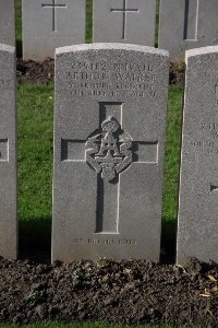 Lijssenthoek Military Cemetery - Walker, Arthur