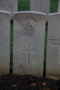 Lijssenthoek Military Cemetery - Walker, Charles James