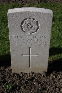 Lijssenthoek Military Cemetery - Walker, Lewis Aubrey