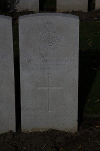 Lijssenthoek Military Cemetery - Walker, Sidney James