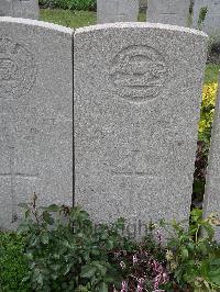 Lijssenthoek Military Cemetery - Wallace, A