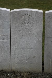 Lijssenthoek Military Cemetery - Wallace, J