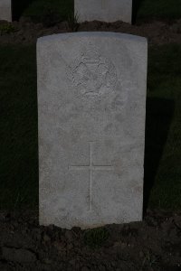 Lijssenthoek Military Cemetery - Wallis, Harry Bertram