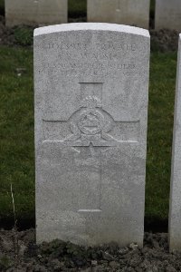 Lijssenthoek Military Cemetery - Walsh, R