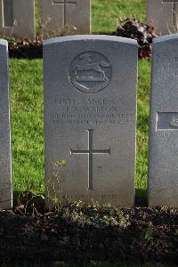 Lijssenthoek Military Cemetery - Walton, James Arthur