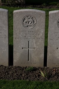 Lijssenthoek Military Cemetery - Wansbury, Garnet Sydney