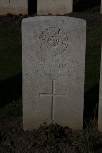 Lijssenthoek Military Cemetery - Waple, William