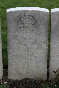 Lijssenthoek Military Cemetery - Wardle, P G