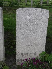 Lijssenthoek Military Cemetery - Wareing, R